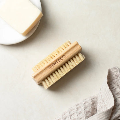 EVER ECO Bamboo Nail Brush Sisal Bristles